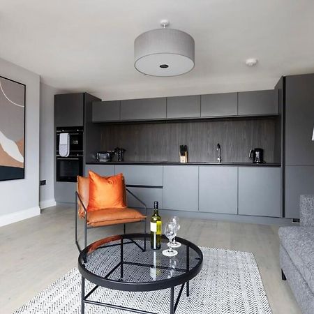 Dragon Suites - City Centre Castle View 1 Bed Apartment เอดินบะระ ภายนอก รูปภาพ